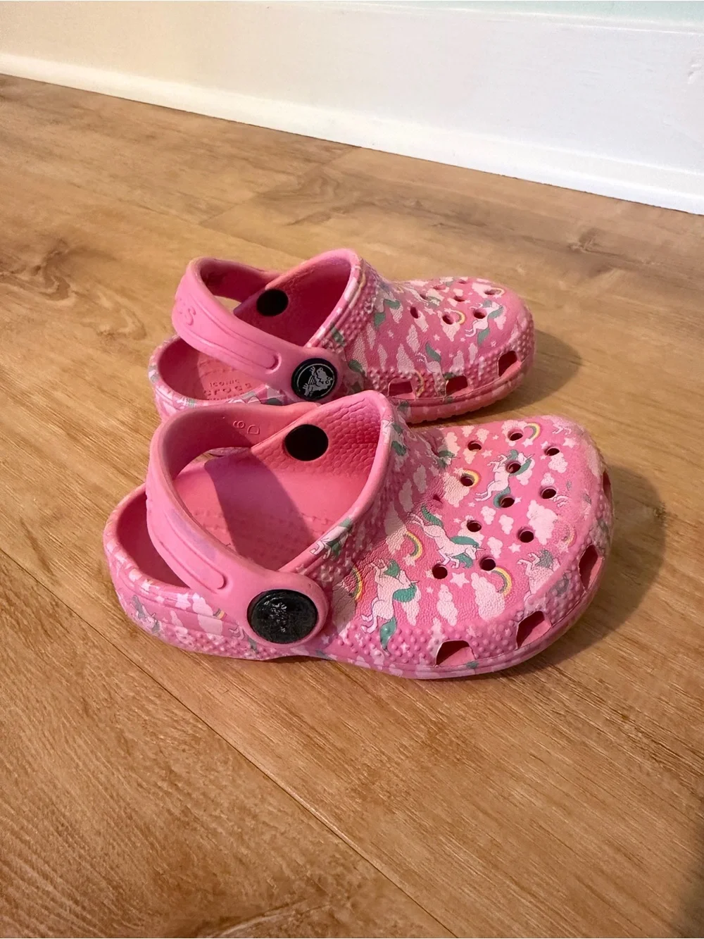 CROCS Girls' Pink Unicorn-Print Clog Sandals with Heel Strap